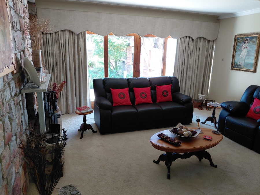 4 Bedroom Property for Sale in Bothasrus Eastern Cape